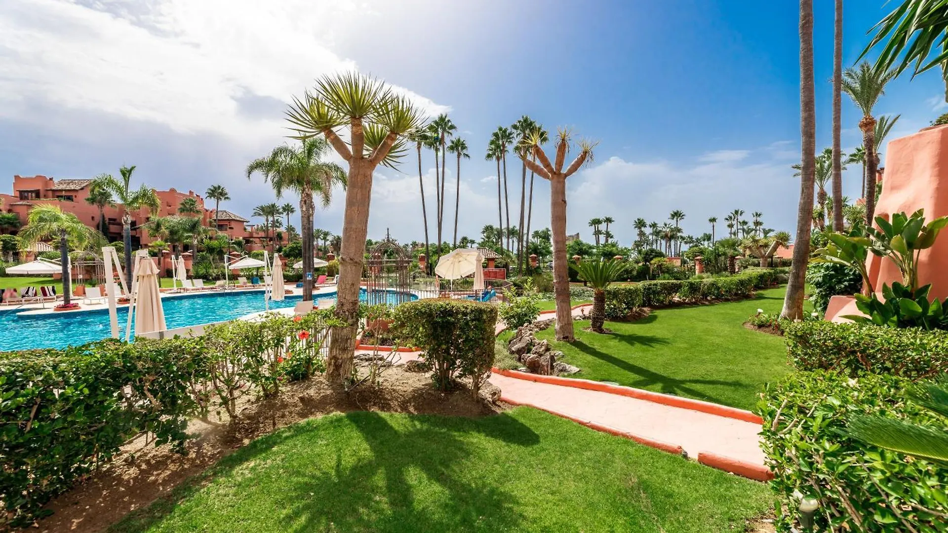 Cabo Bermejo Luxe - Luxury 3 Bedroom Sea Front Apartment Эстепона Испания